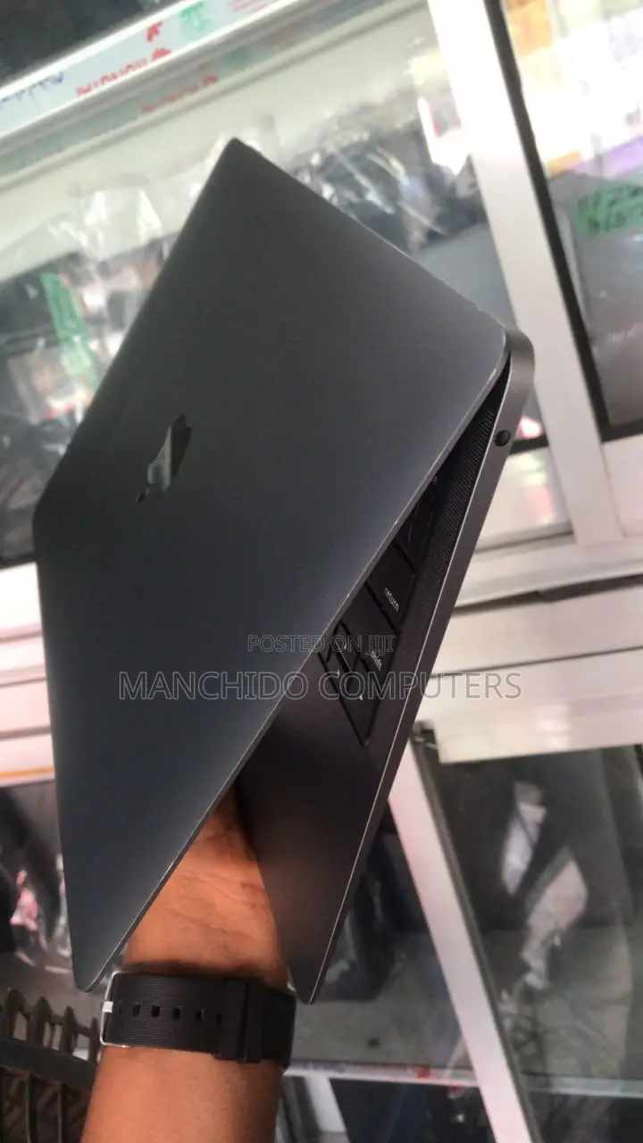 Laptop Apple MacBook Air 2019 16GB Intel Core i5 SSD 256GB