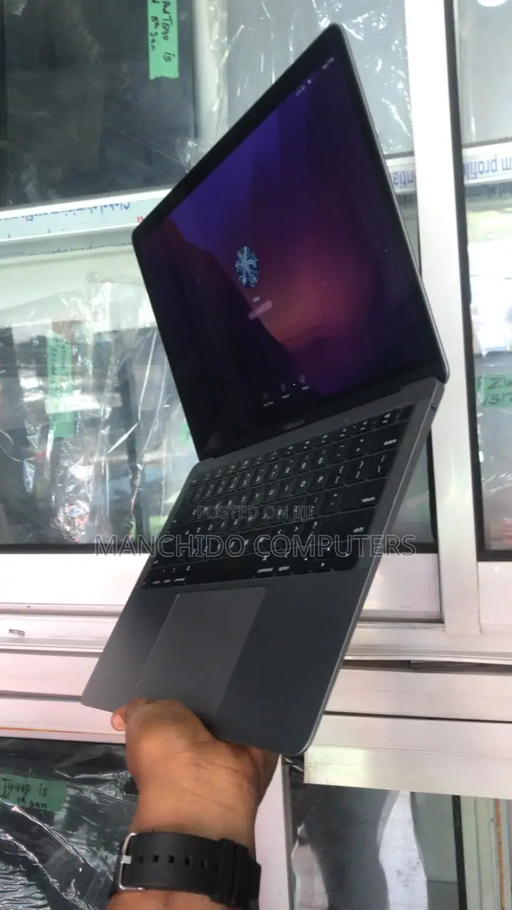 Laptop Apple MacBook Air 2019 16GB Intel Core i5 SSD 256GB