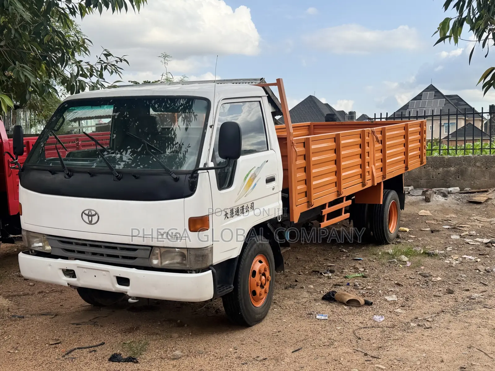 Toyota Dyna 300 Diesel 2000 White