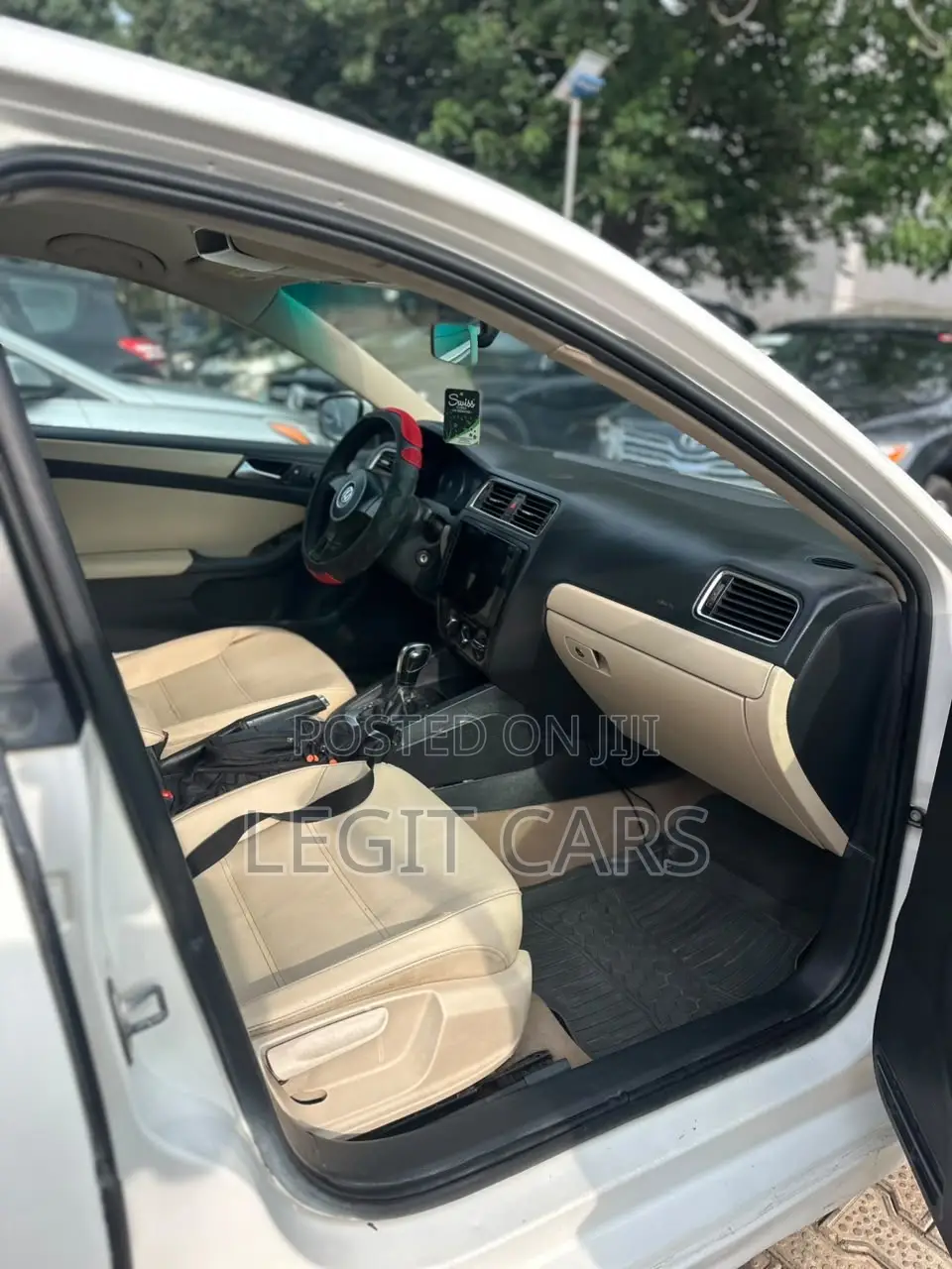 Volkswagen Passat 2012 White