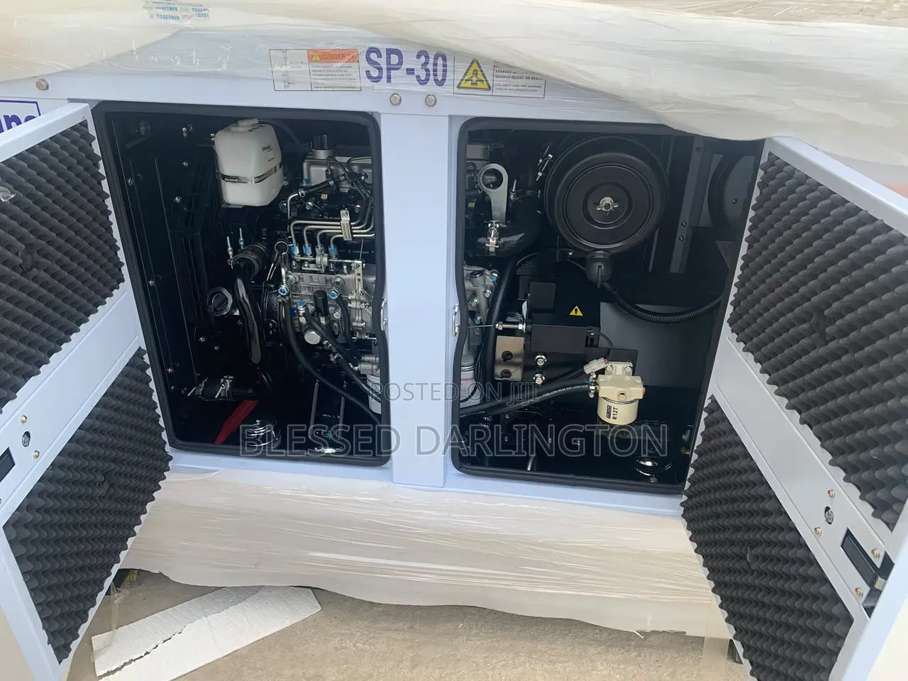 30kva Perkins Soundproof Diesel Generator Noiseless Engine