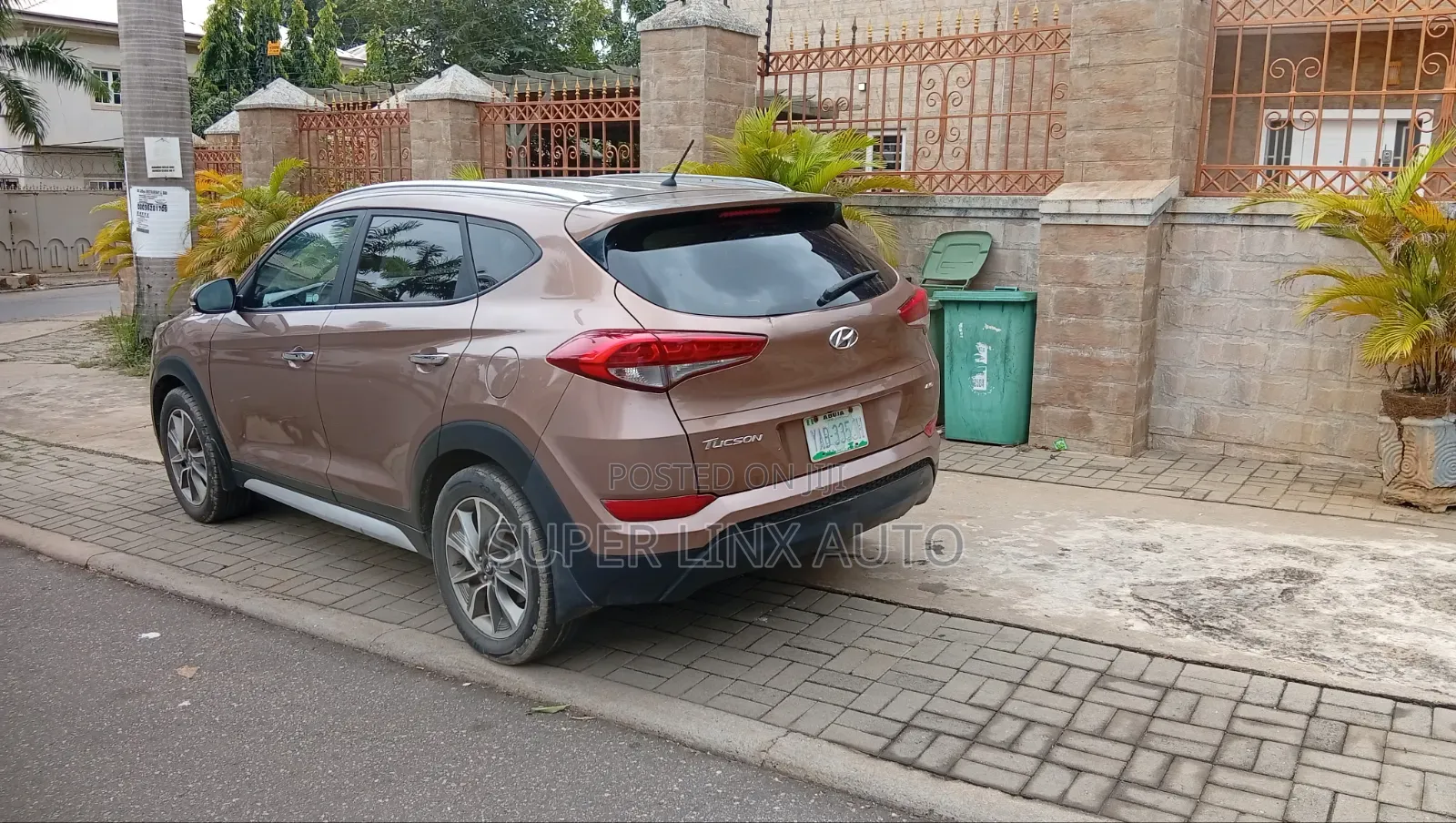Hyundai Tucson 2013 Gold