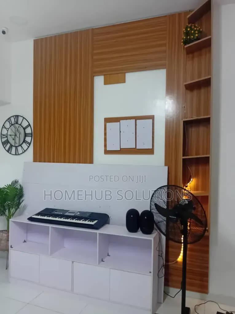 A Big Wall Cladding TV Console