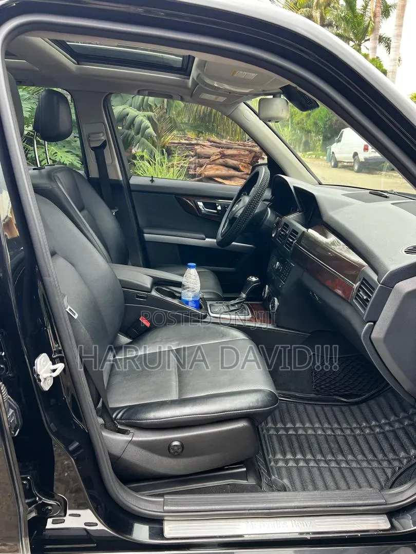 Mercedes-Benz GLK-Class 2011 Black