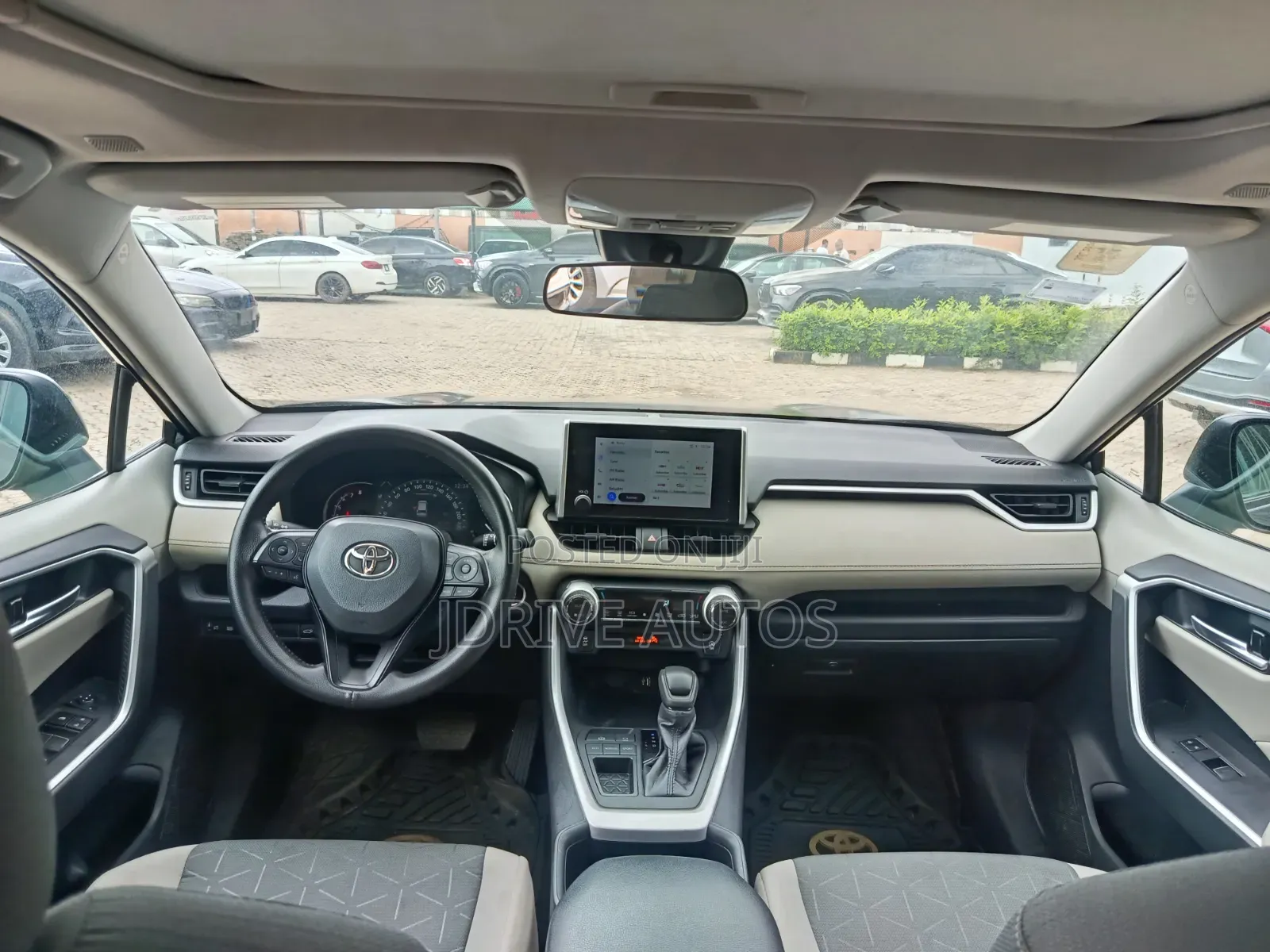 Toyota RAV4 2024 Gray