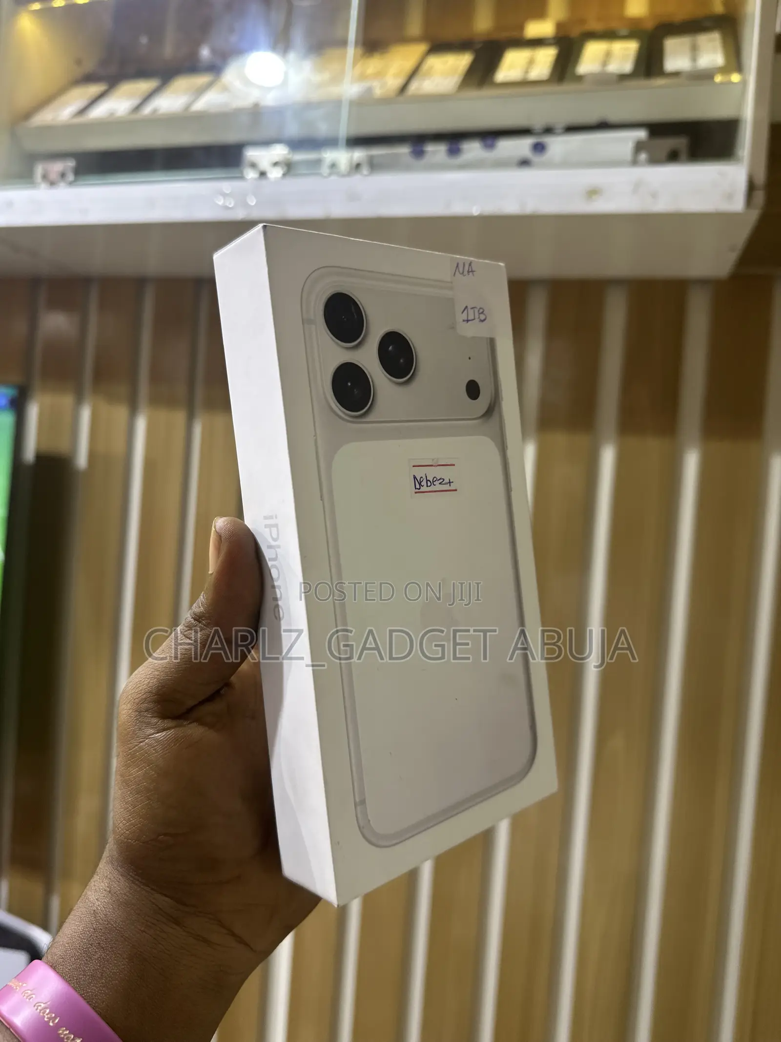 New Apple iPhone 17 Pro Max 1 TB Silver