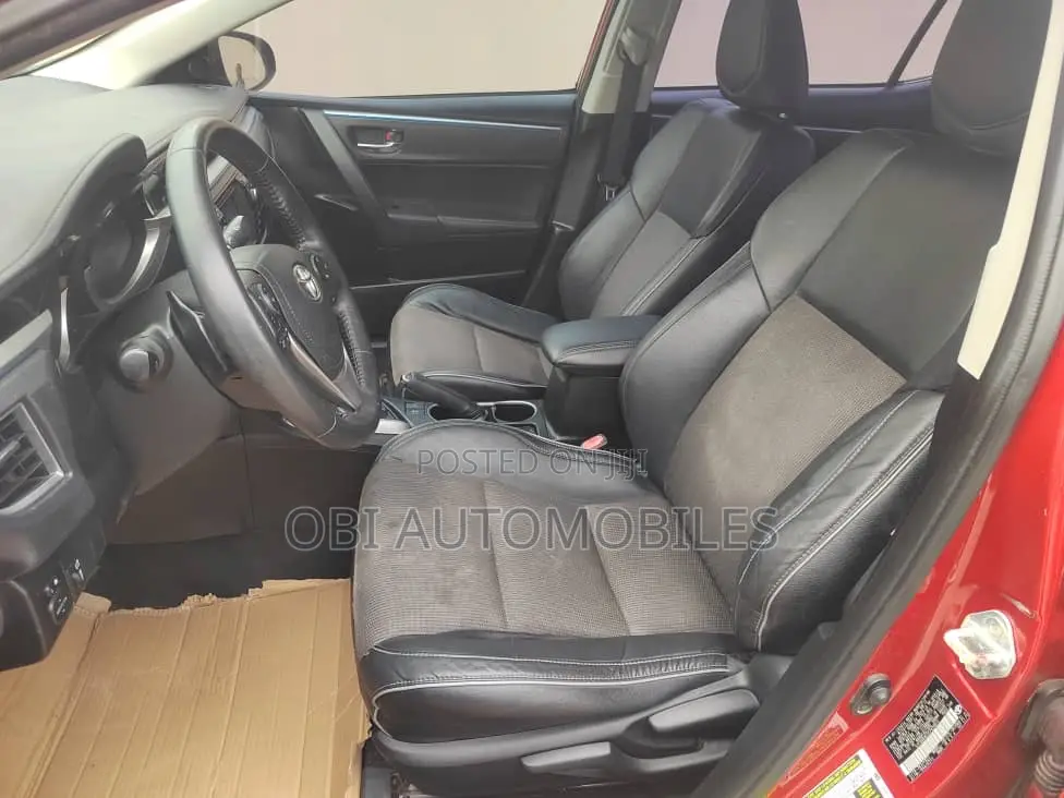 Toyota Camry SE 4dr Sedan (2.5L 4cyl 6A) 2014 Red
