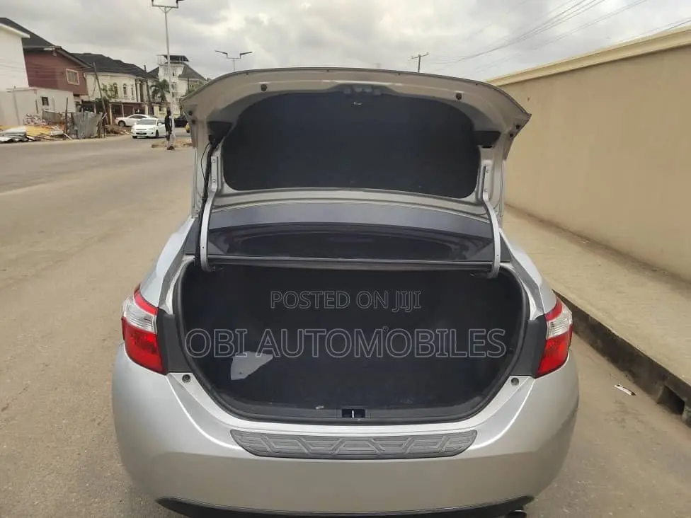 Toyota Corolla S 4dr Sedan (1.8L 4cyl CVT) 2014 Silver