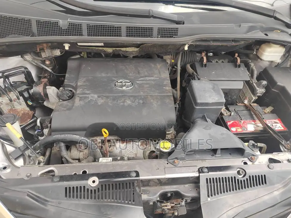 Toyota Sienna 2011 Gray