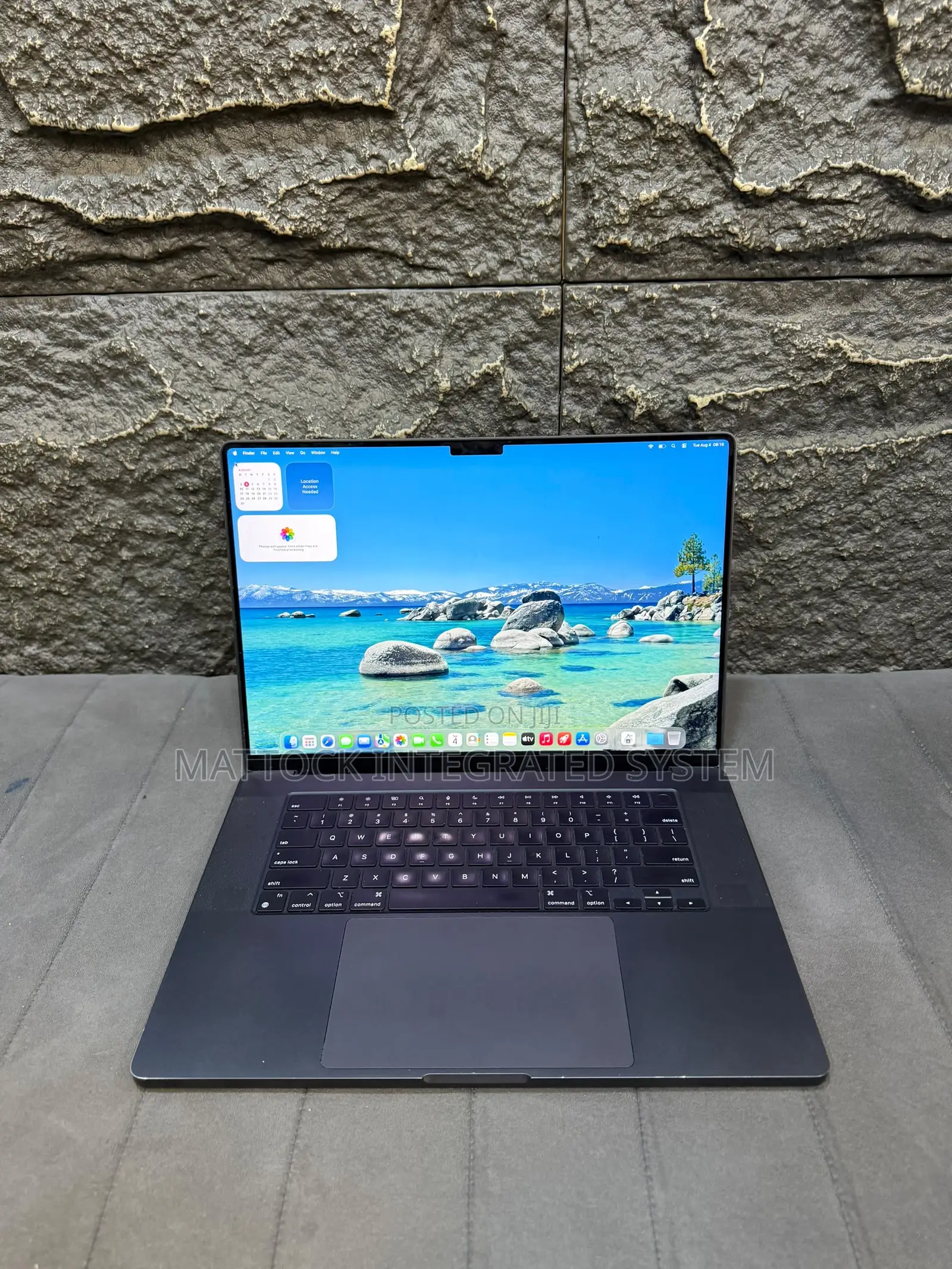 Laptop Apple MacBook Pro 2024 M3 Max 64GB Apple M3 Pro SSD 2T