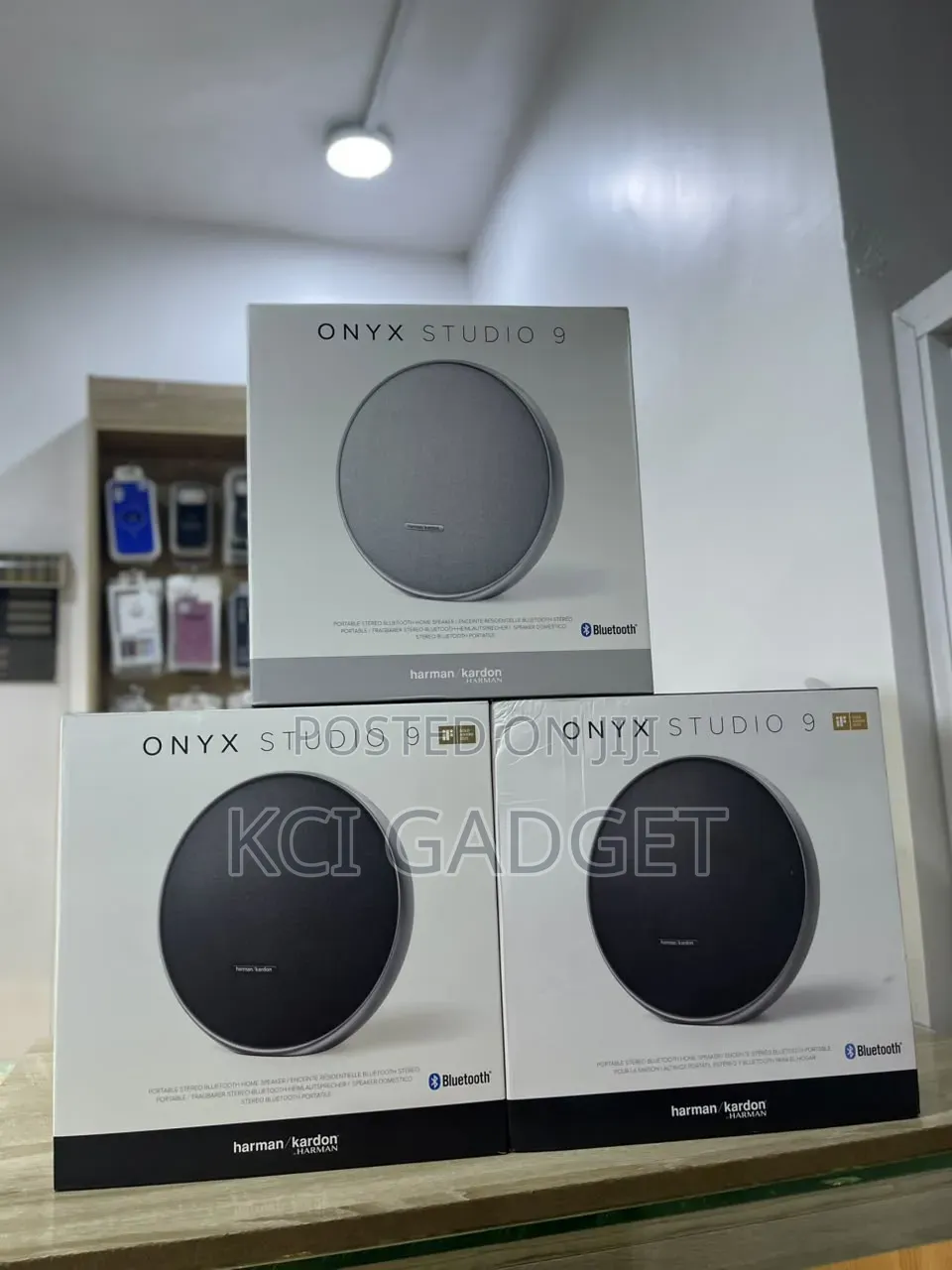 Onyx Studio 9