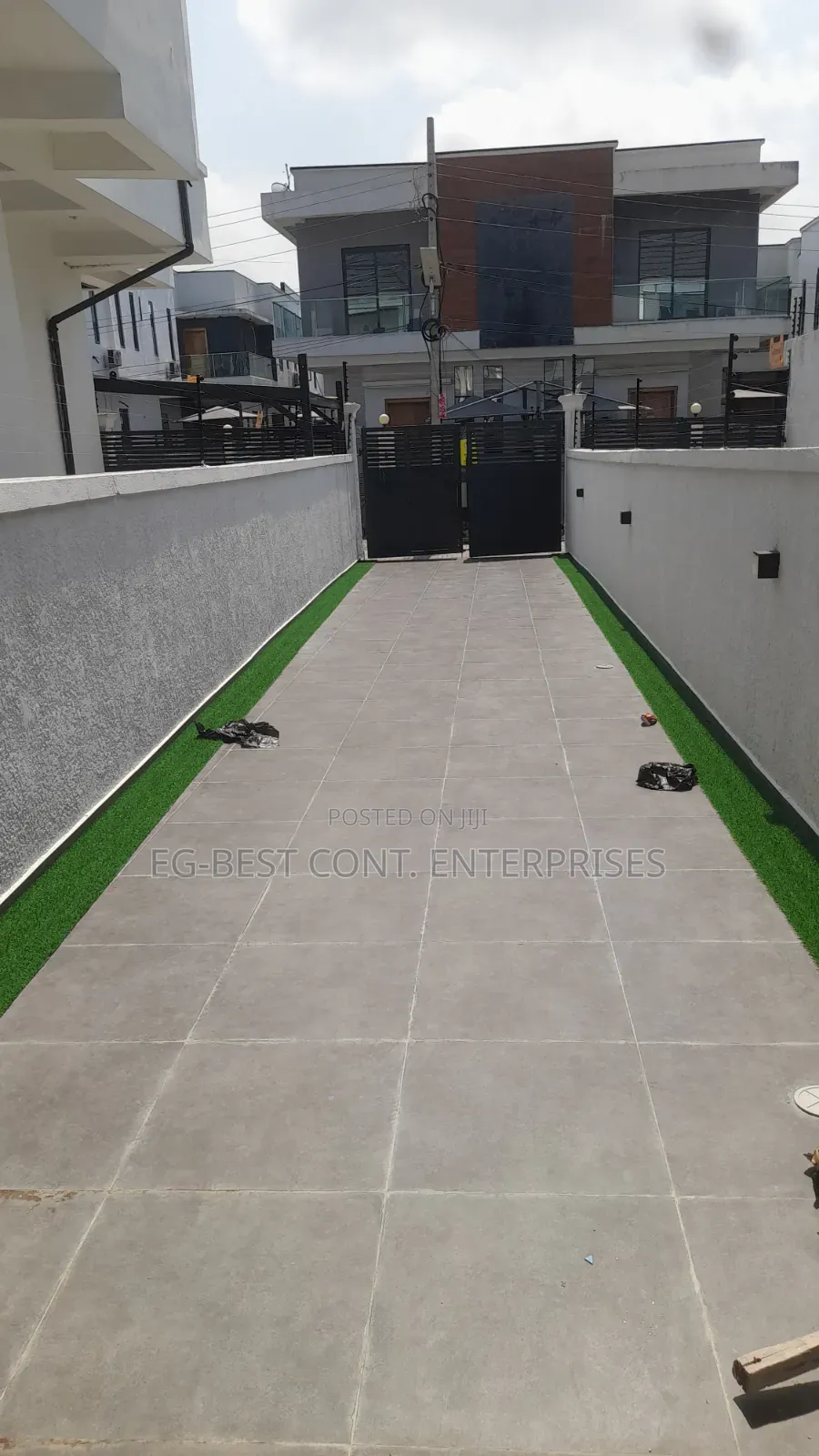 4bdrm Duplex in Royal Pine Estate, Chevron for rent