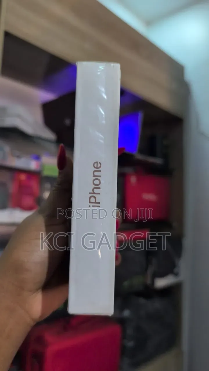 New Apple iPhone 13 256 GB Pink