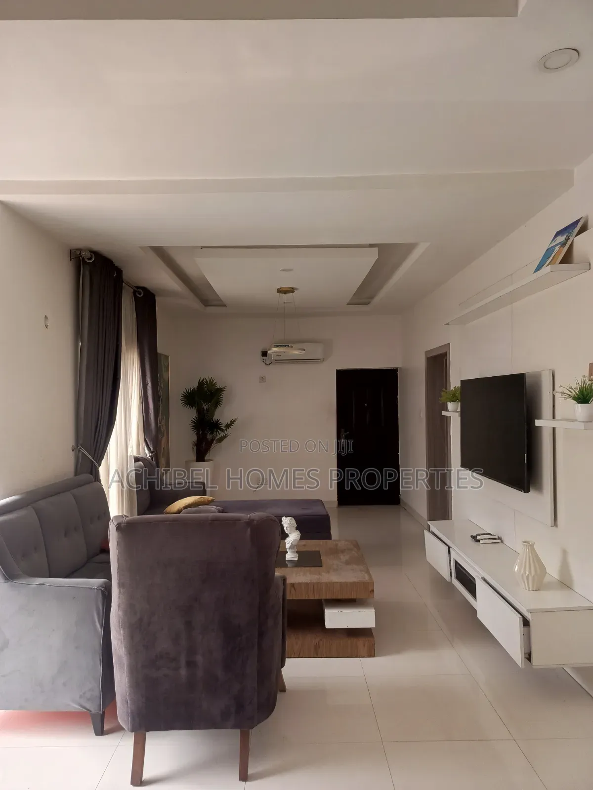 Furnished 2bdrm Apartment in Freedom Way, Lekki Phase 1 for rent