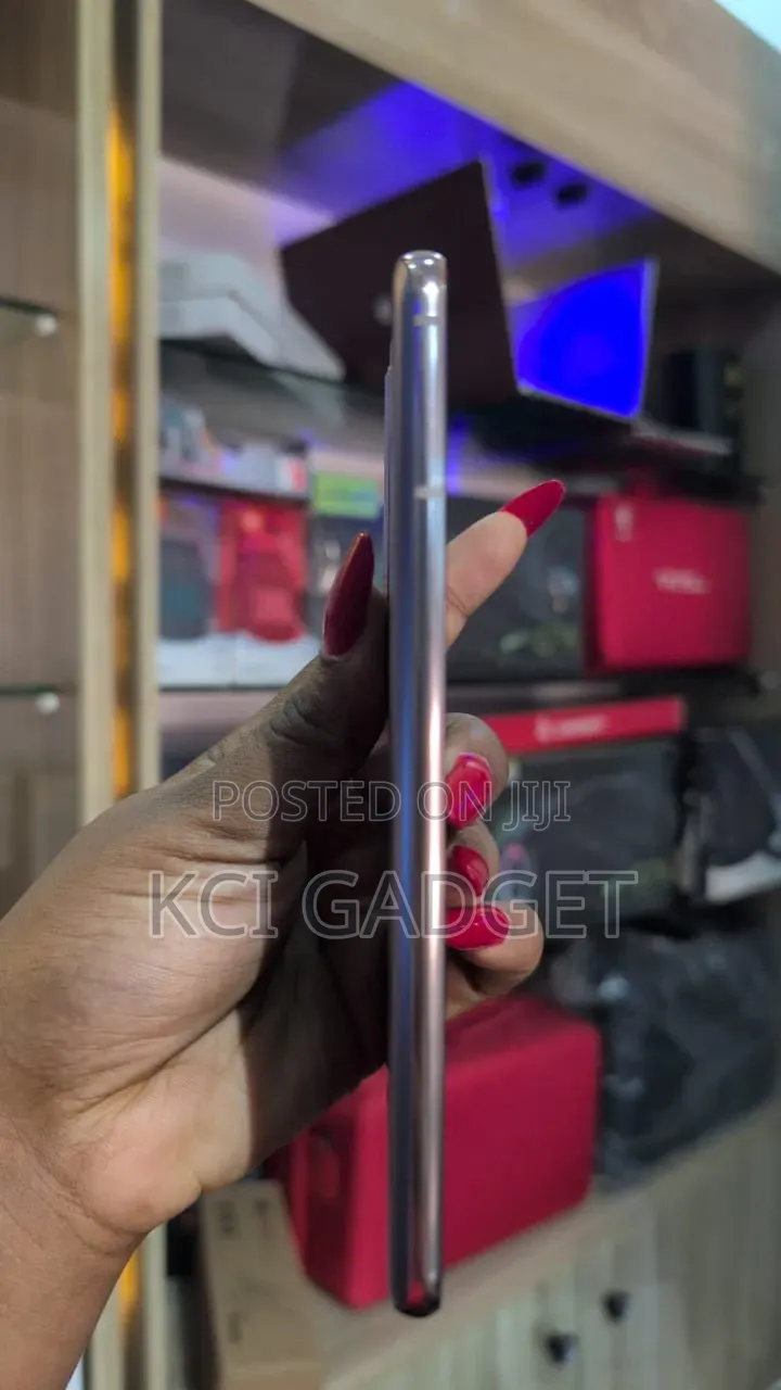 Samsung Galaxy S21+ 5G 128 GB Purple