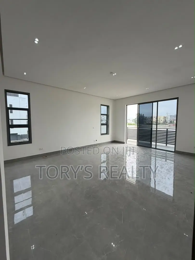 5bdrm Duplex in Ikoyi S.W for sale