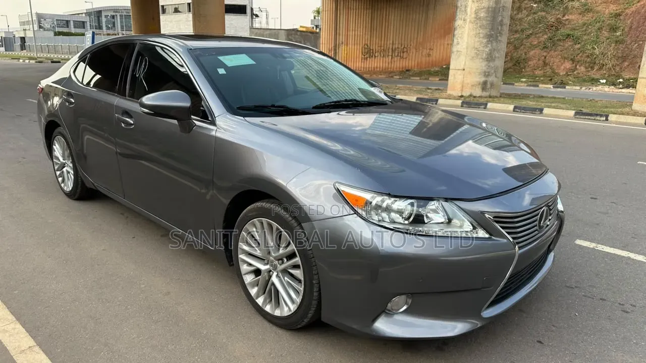 Lexus ES 2013 Gray