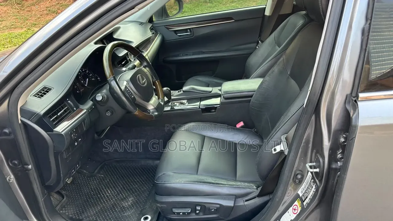 Lexus ES 2013 Gray