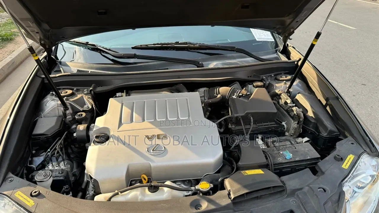 Lexus ES 2013 Gray