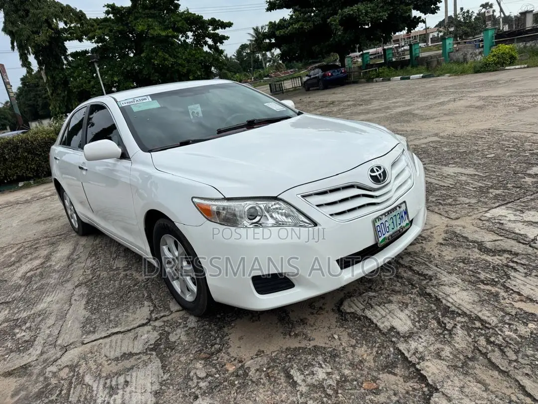 Toyota Camry 2011 White