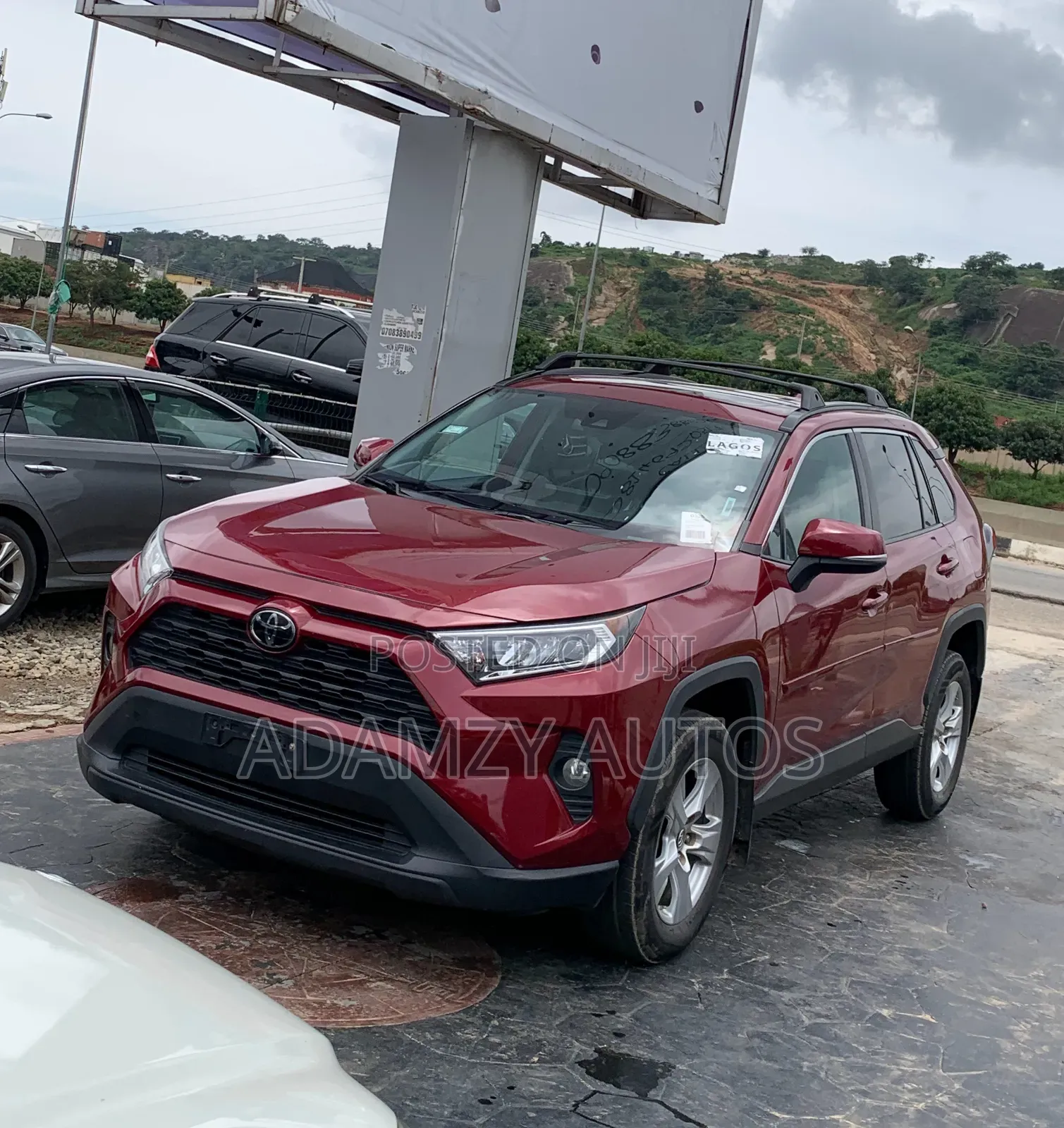 Toyota RAV4 2021 Red