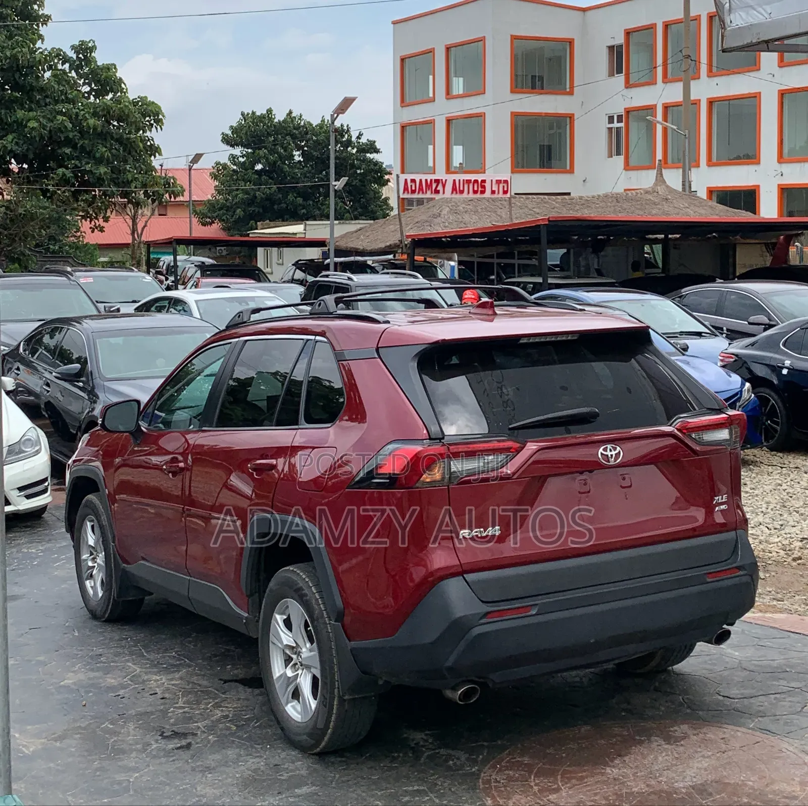 Toyota RAV4 2021 Red