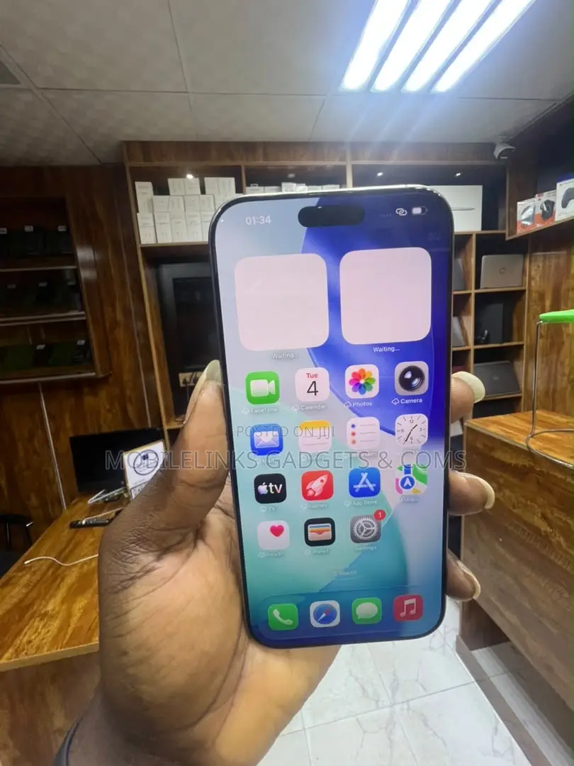 Apple iPhone 16 Pro Max 512 GB Gold