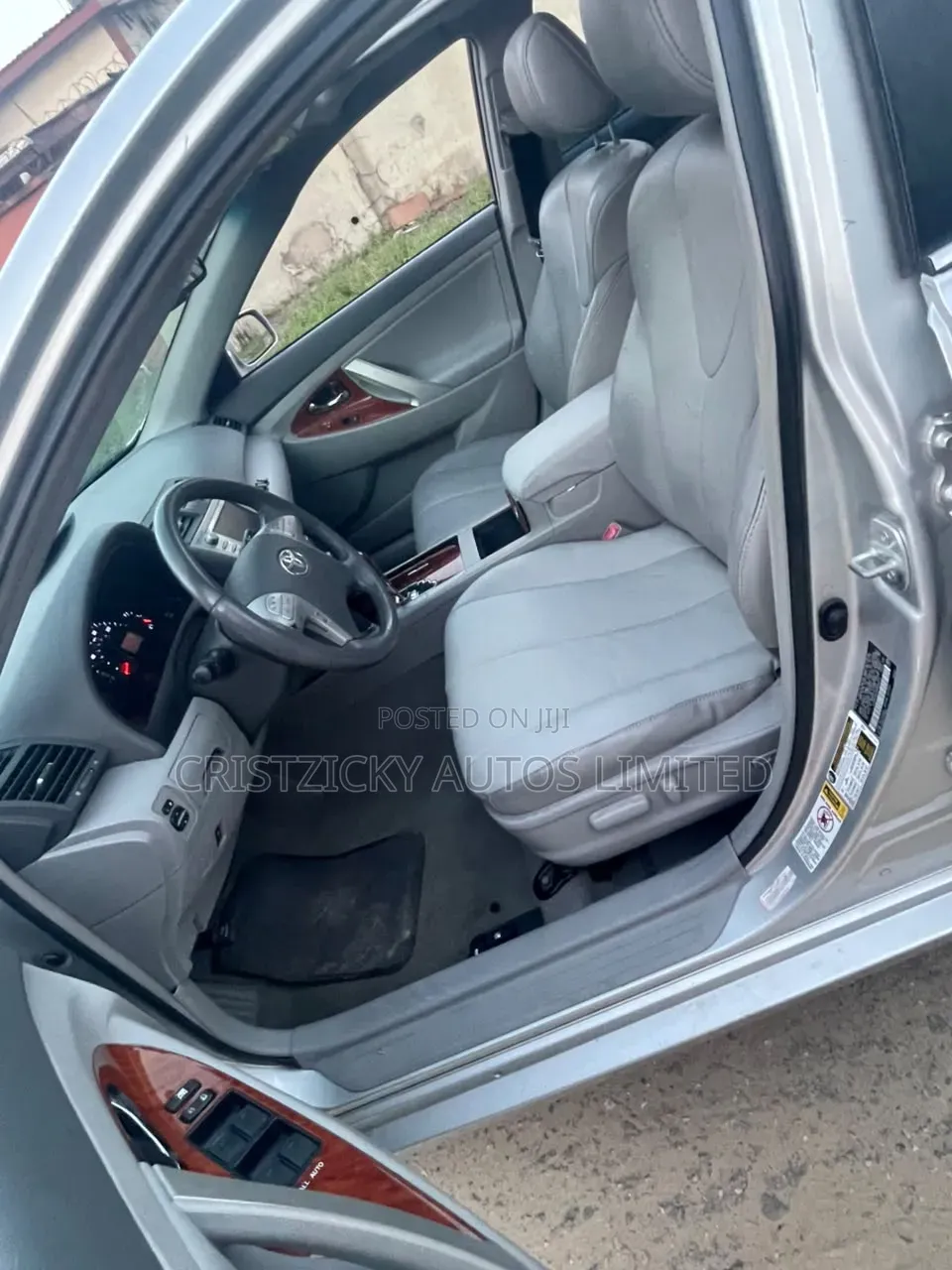 Toyota Camry 2010 Silver