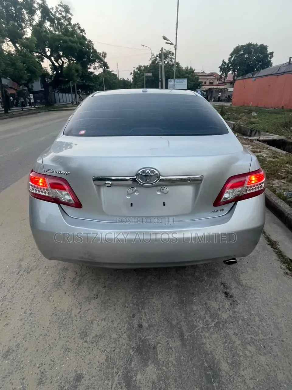 Toyota Camry 2010 Silver