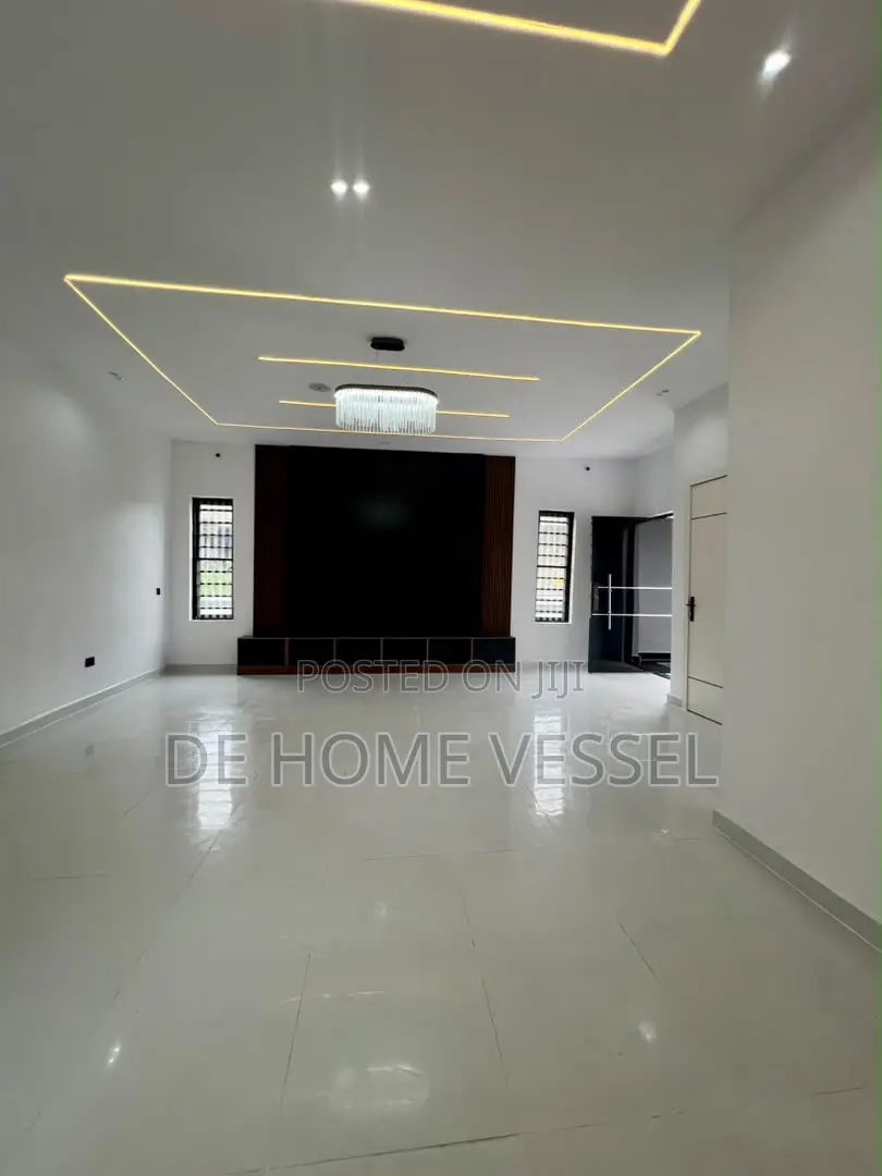 4bdrm Duplex in Sangotedo for sale
