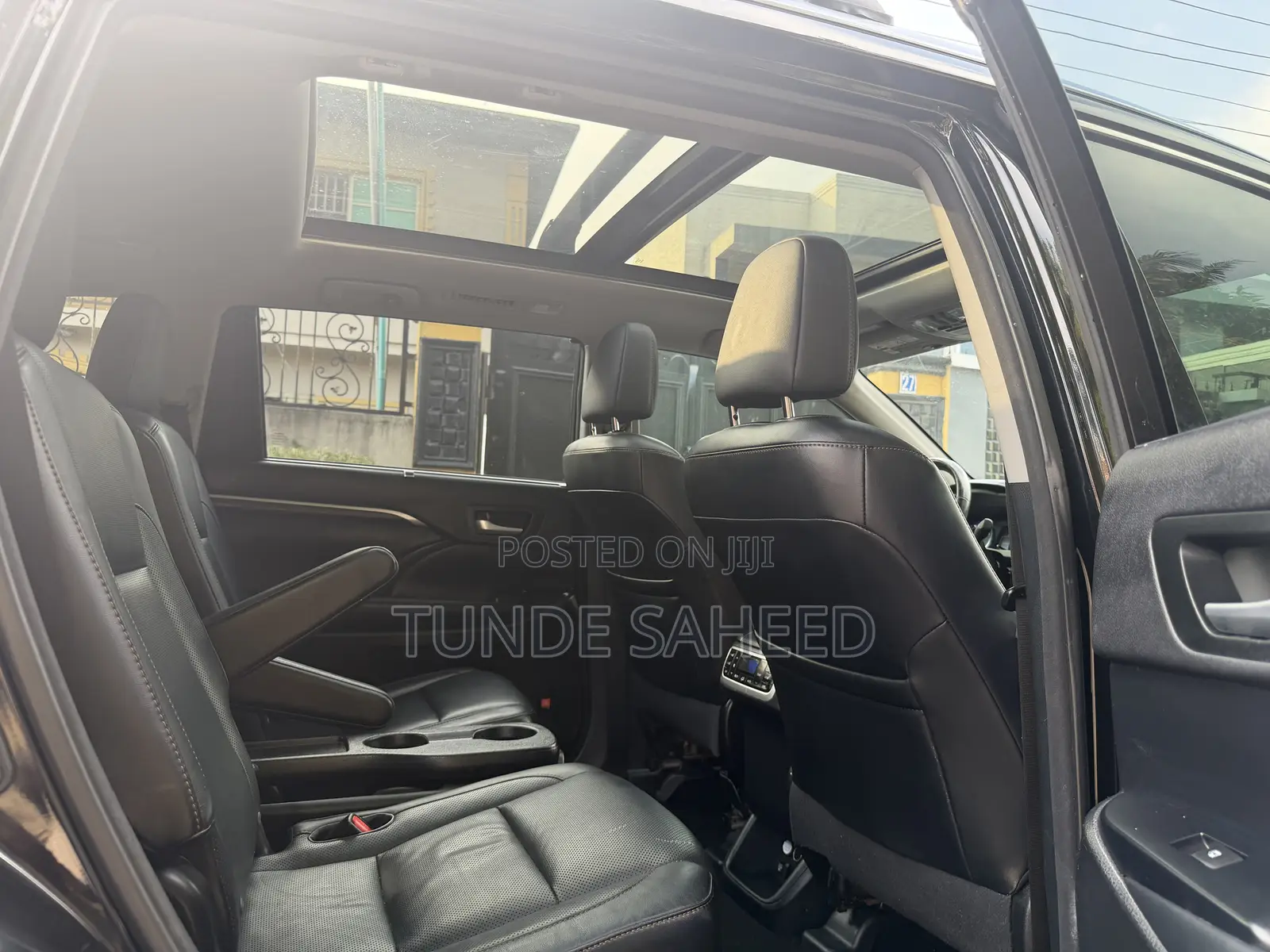 Toyota Highlander Limited Platinum 4dr SUV AWD (3.5L 6cyl 6A) 2015