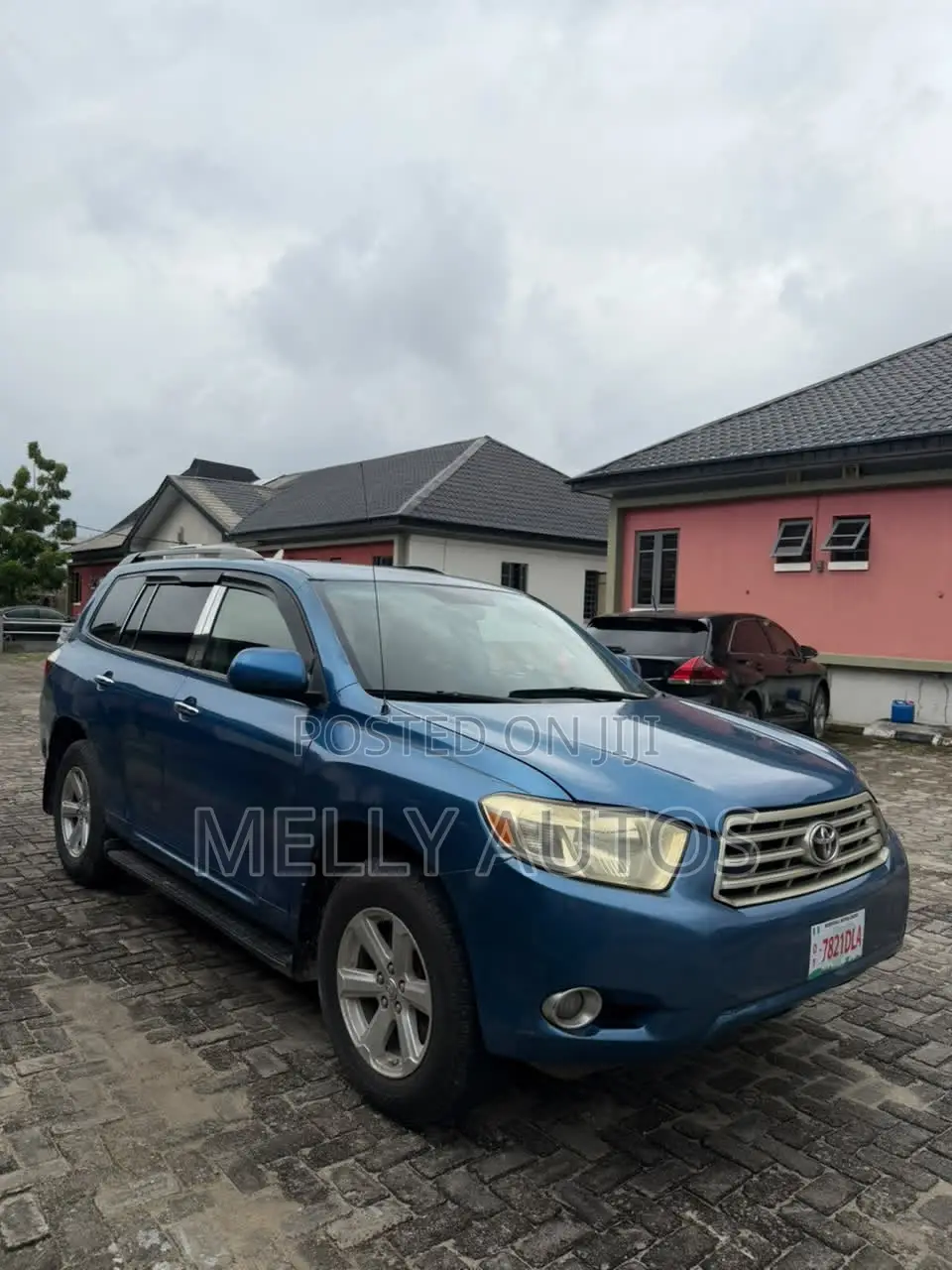 Toyota Highlander Base 2010 Blue