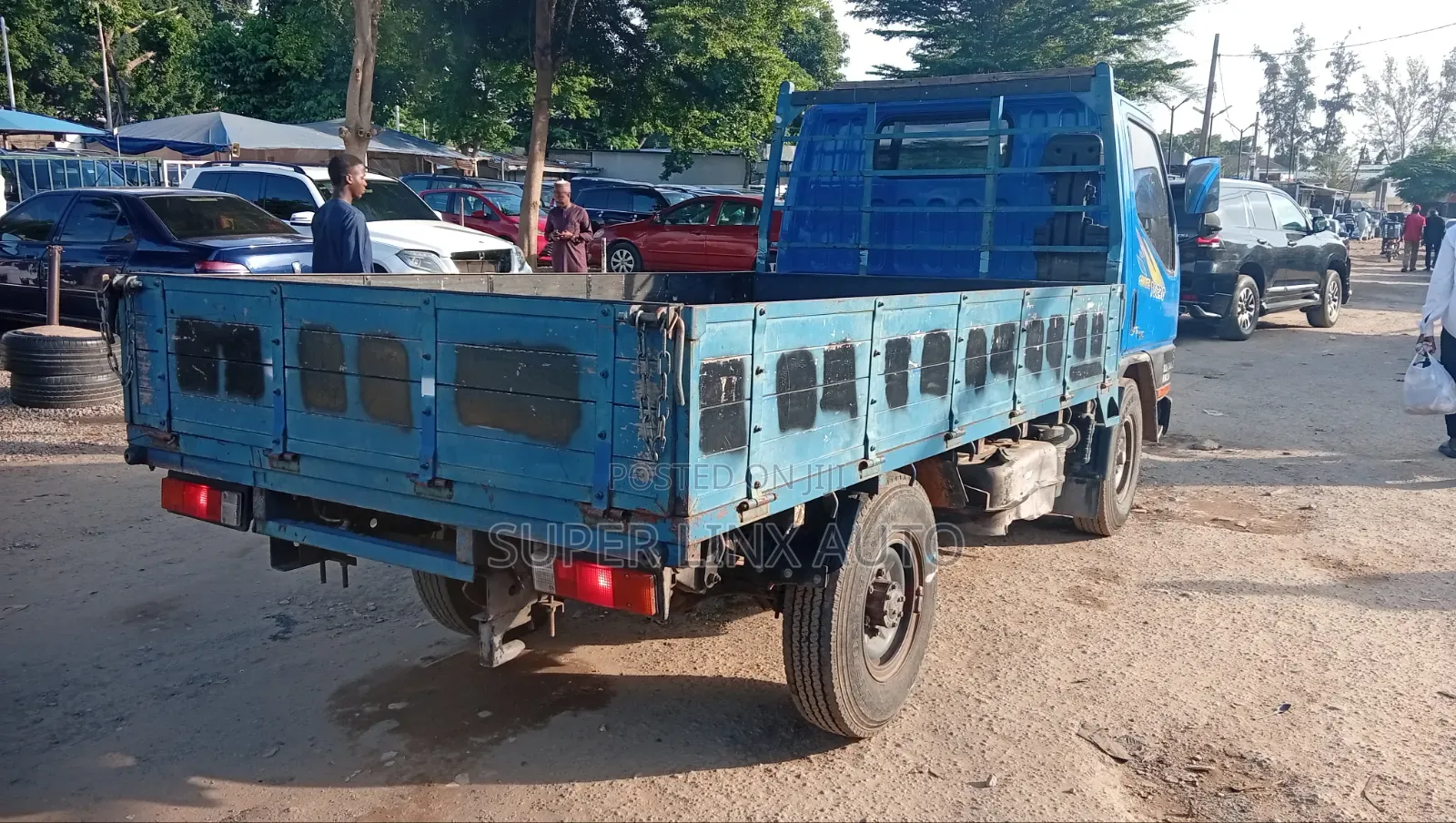 Mitsubishi Canter 2004 Blue