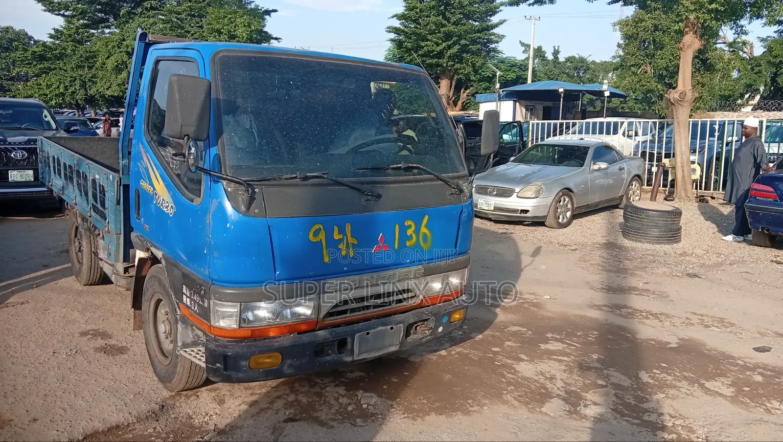 Mitsubishi Canter 2004 Blue
