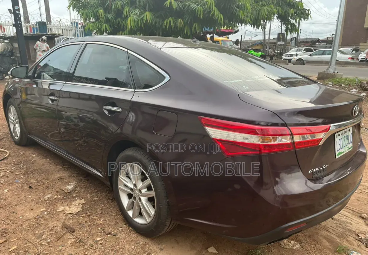Toyota Avalon XLE 4dr Sedan (3.5L 6cyl 6A) 2015 Black