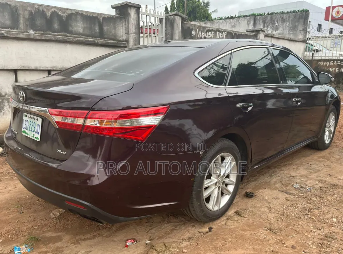 Toyota Avalon XLE 4dr Sedan (3.5L 6cyl 6A) 2015 Black