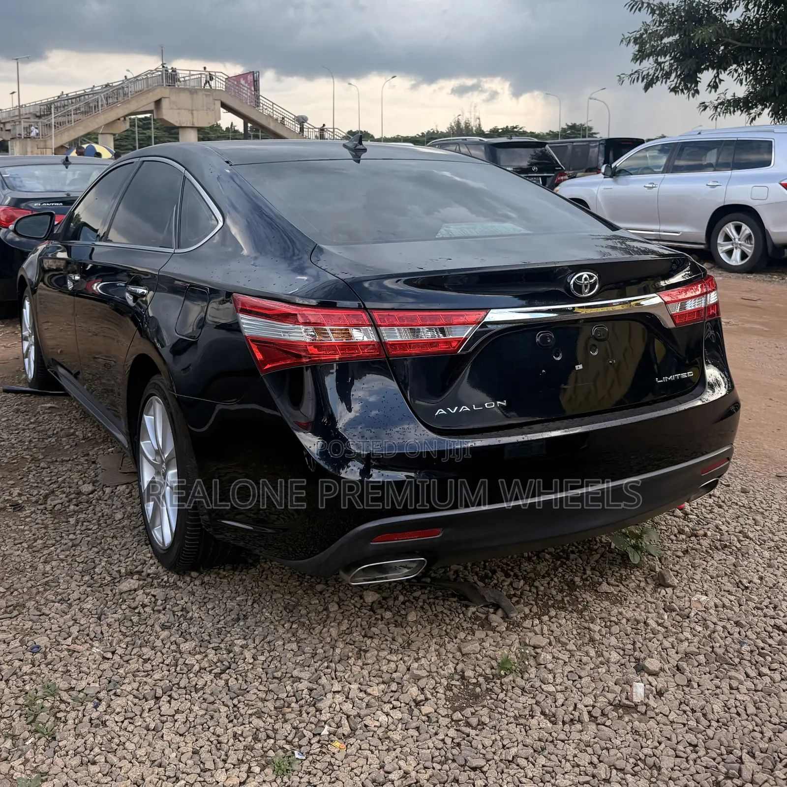Toyota Avalon Limited 4dr Sedan (3.5L 6cyl 6A) 2014 Black