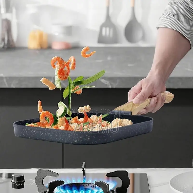 Aluminum Fry Pan With Wooden Handle