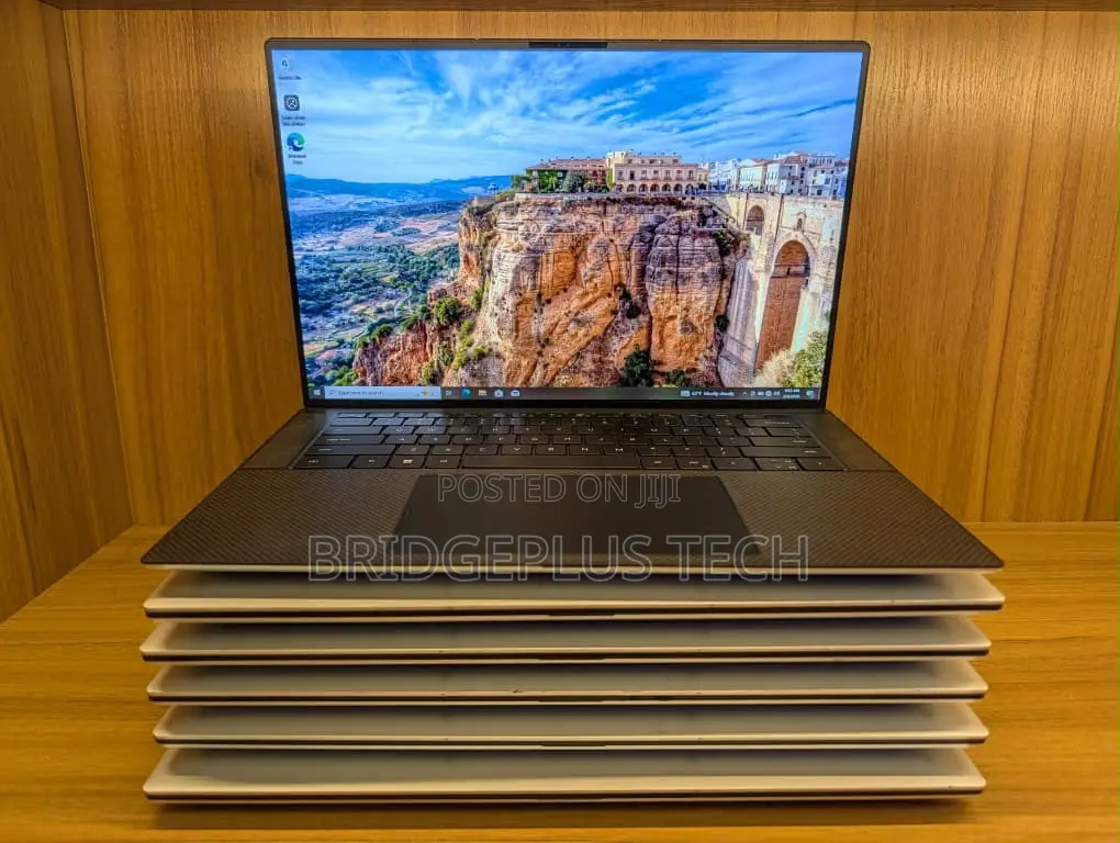 Laptop Dell XPS 15 9520 32GB Intel Core i7 SSD 512GB