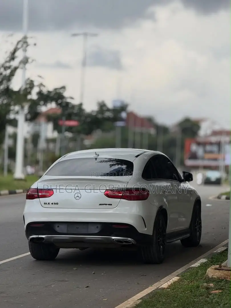 Mercedes-Benz GLE-Class 2016 White