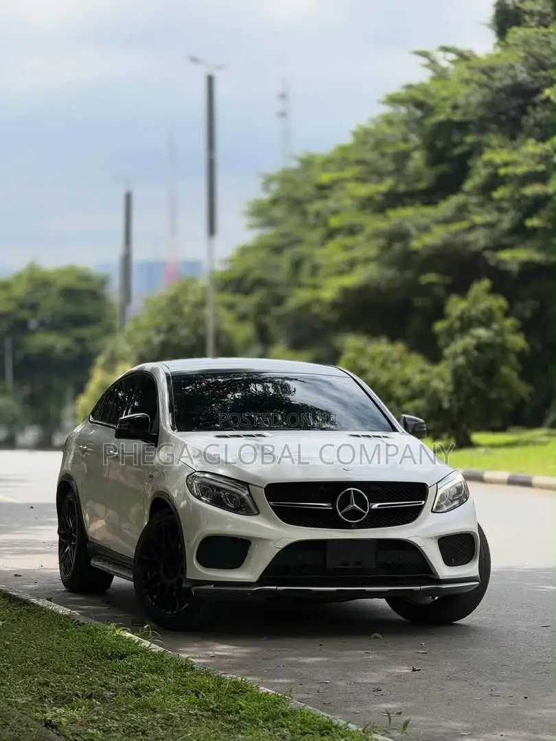 Mercedes-Benz GLE-Class 2016 White