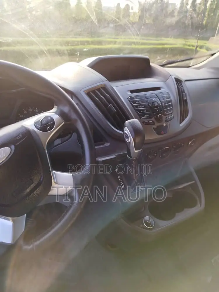 Ford Transit-350 2017 Black