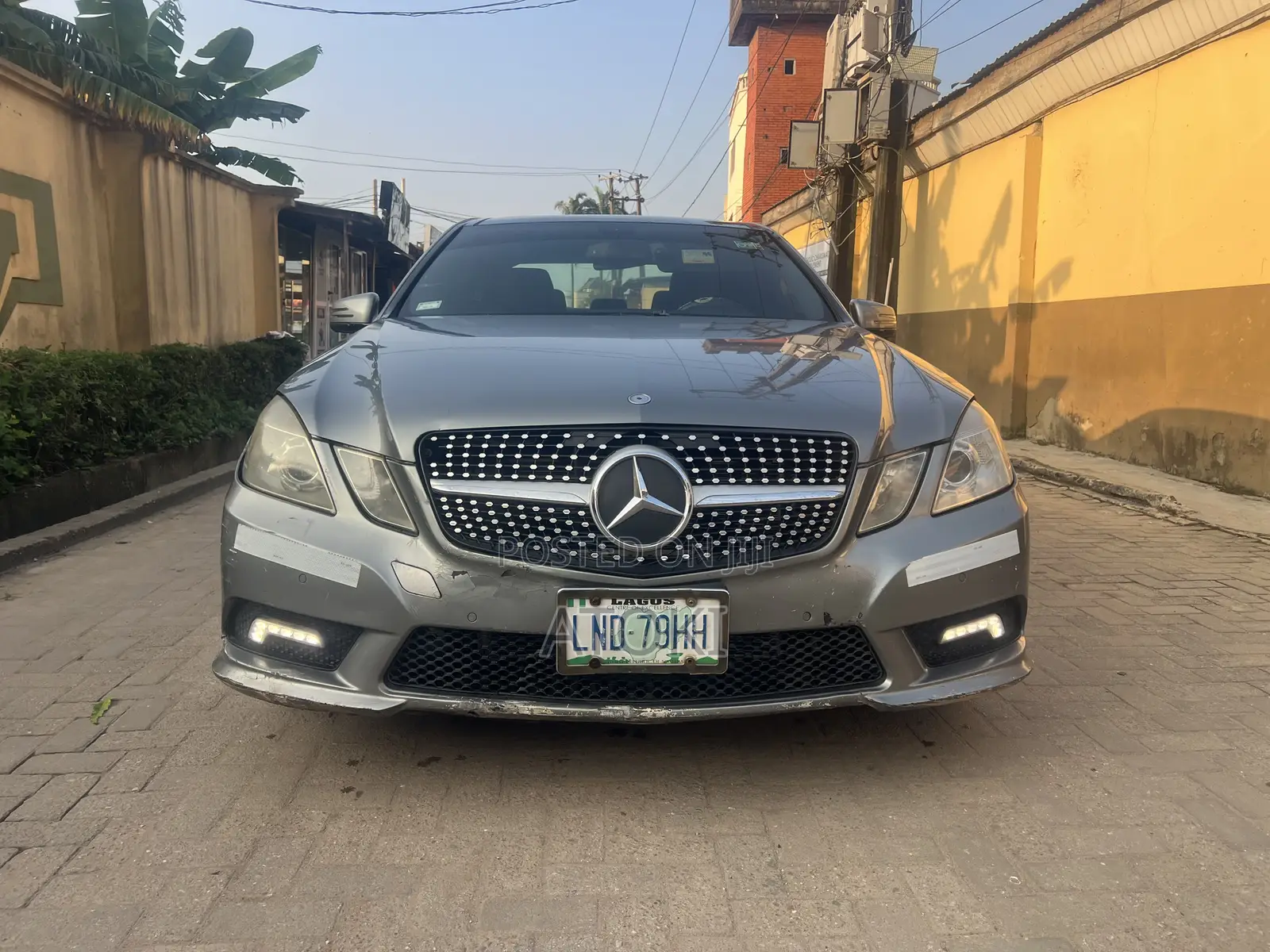 Mercedes-Benz E350 Base 4dr 4Matic Sedan AWD (3.5L 6cyl 7A) 2012 Gray