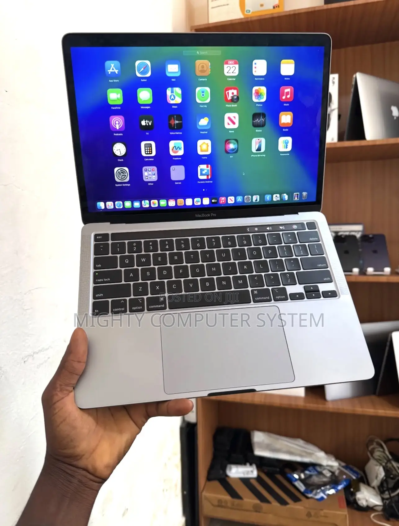Laptop Apple MacBook Pro 2020 16GB Intel Core i5 SSD 256GB