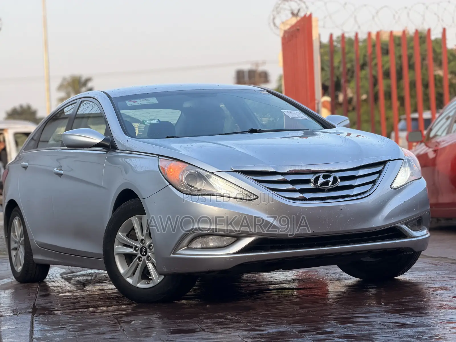 Hyundai Sonata SE 2.0T Sedan FWD (2.0L 4cyl 6A) 2013 Silver