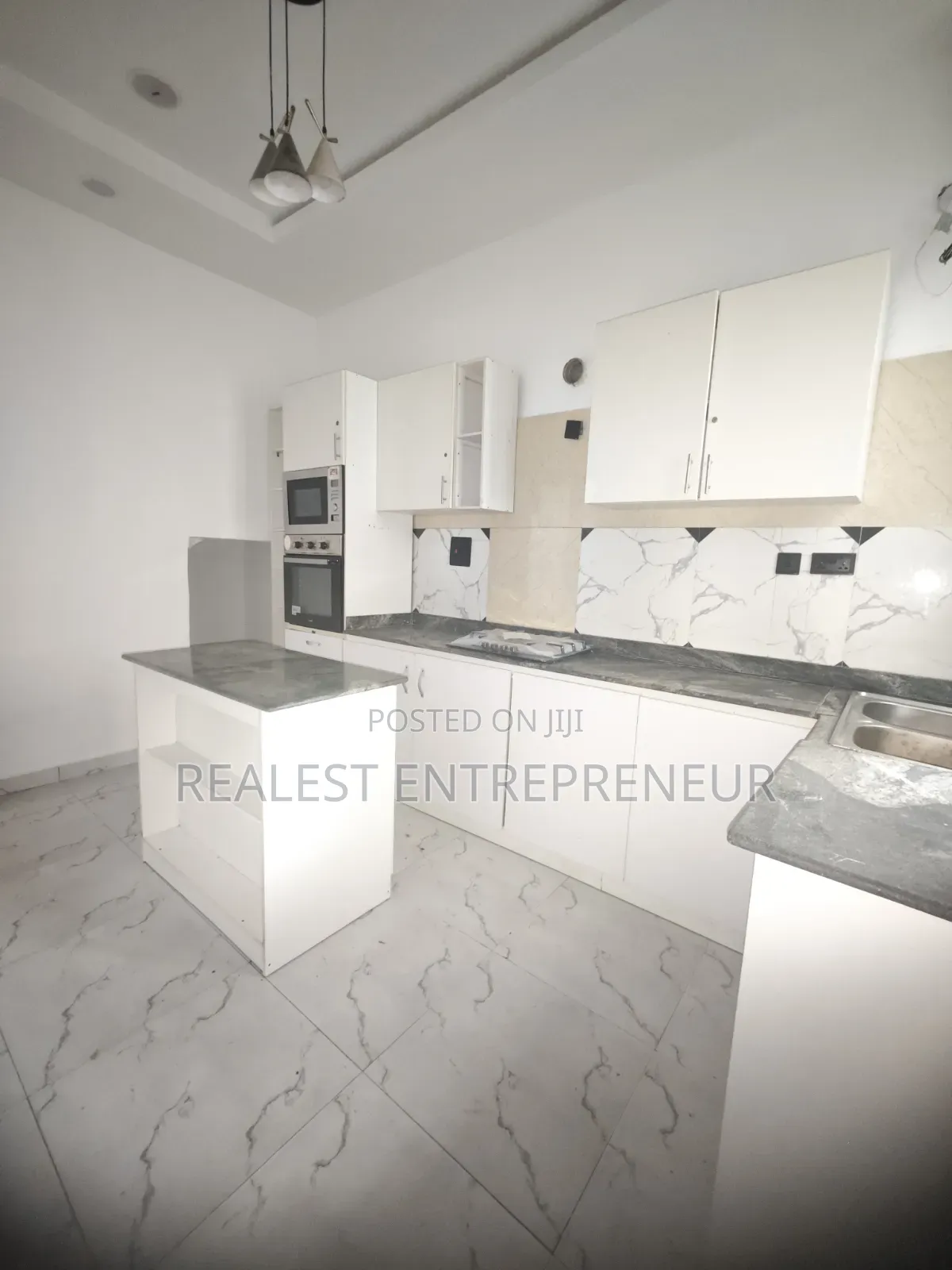 4bdrm Duplex in Royal Pine, Chevron for rent