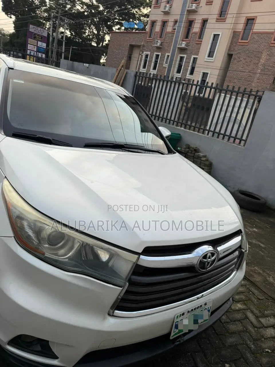 Toyota Highlander XLE 4dr SUV AWD (3.5L 6cyl 6A) 2015 White