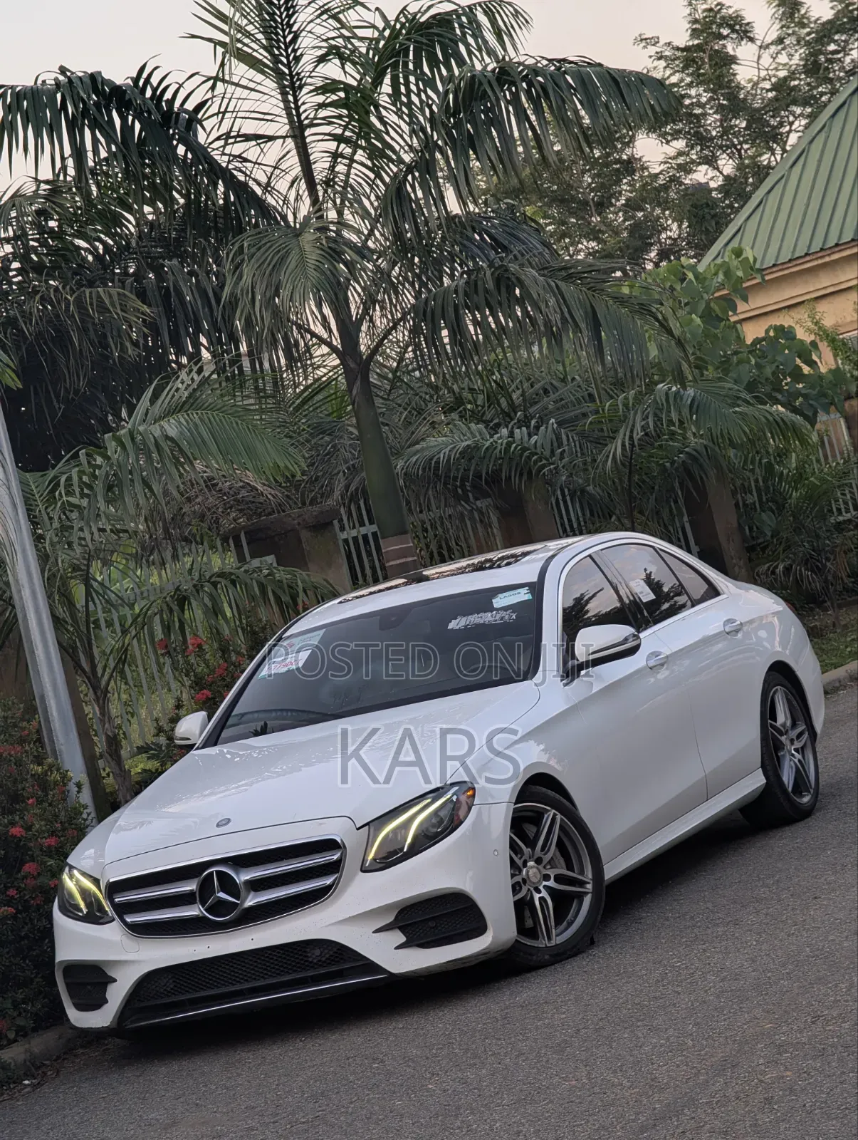 Mercedes-Benz E300 2017 White
