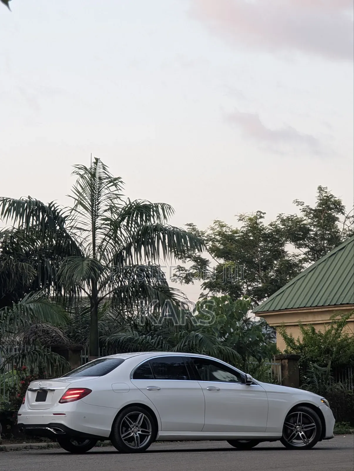 Mercedes-Benz E300 2017 White
