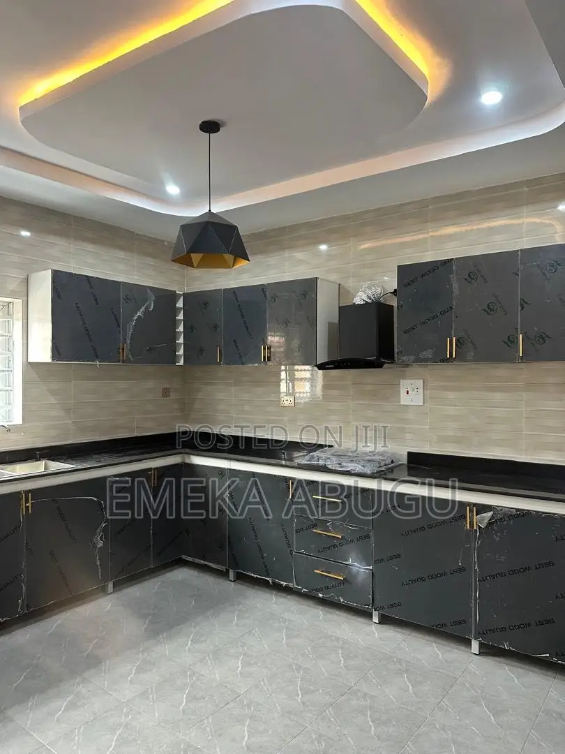 3bdrm Bungalow in Akala Express for sale